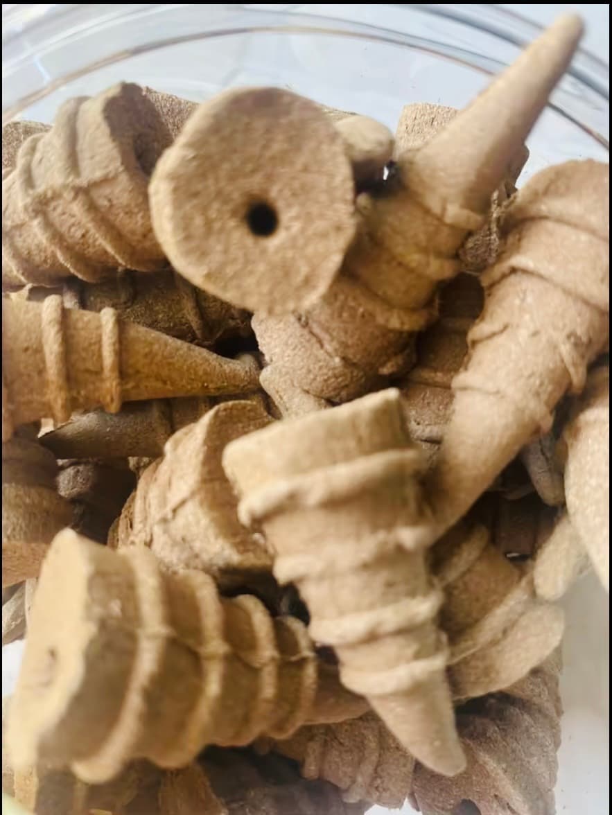 Nụ trầm tự nhiên, ,hương thom nhẹ nhàng thư giản,1 hộp 33-38 viên